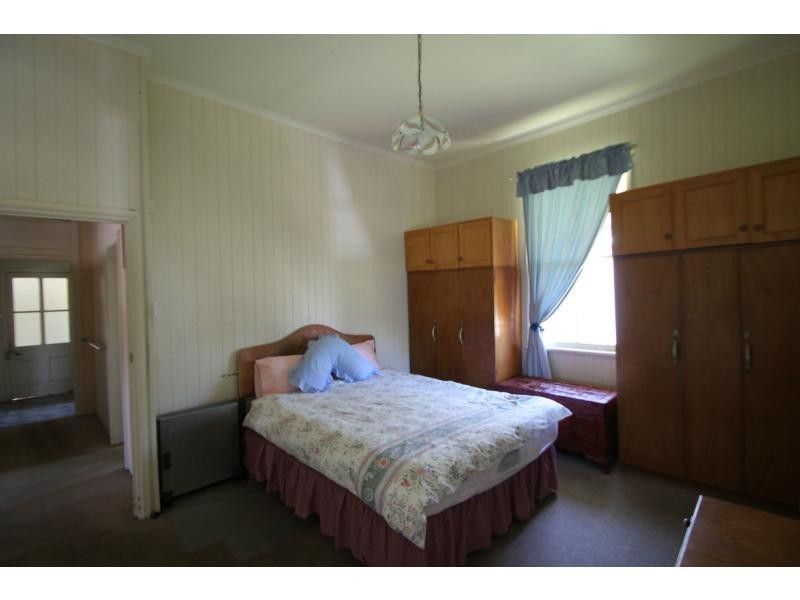 25 Acacia Avenue, Warwick QLD 4370