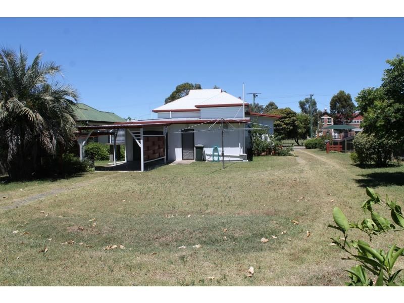 25 Acacia Avenue, Warwick QLD 4370