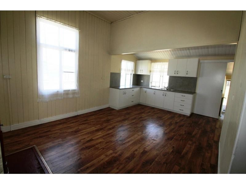 113 Albion Street, Warwick QLD 4370