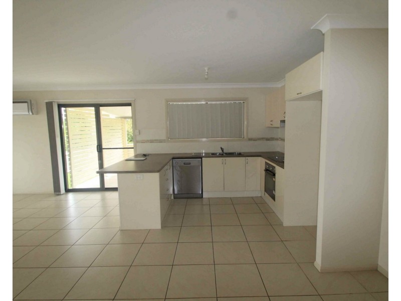 8 Rose Lea Court, Warwick QLD 4370