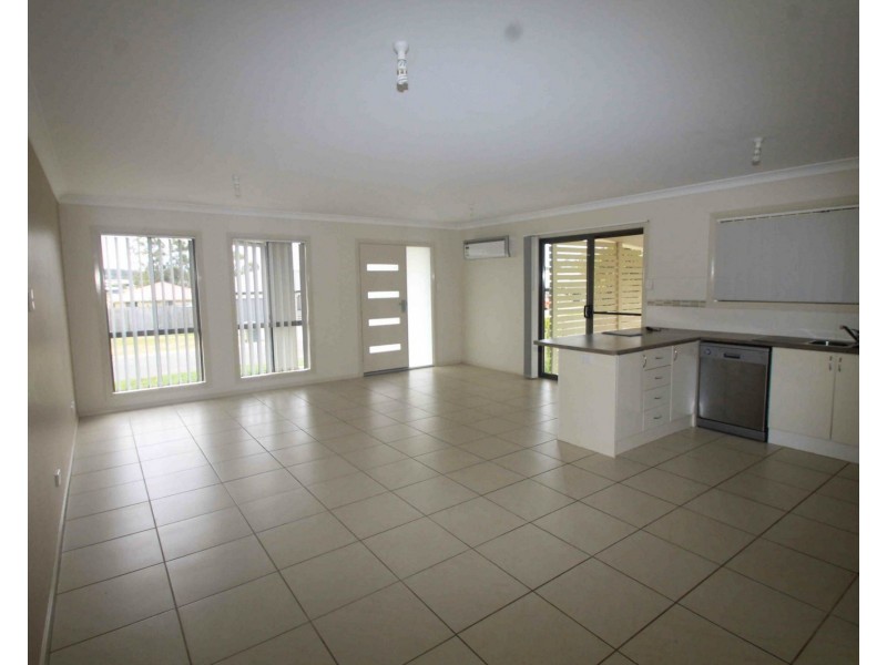 8 Rose Lea Court, Warwick QLD 4370
