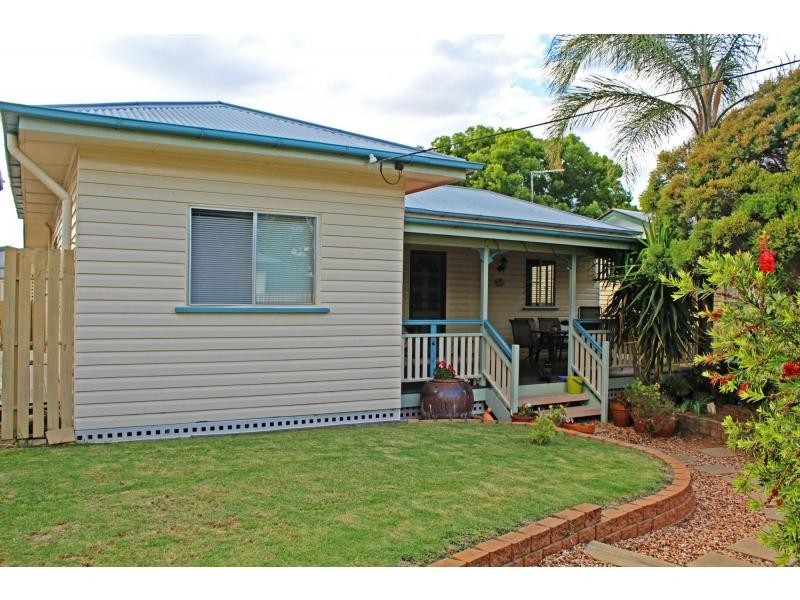 19 Wilga Avenue, Warwick QLD 4370