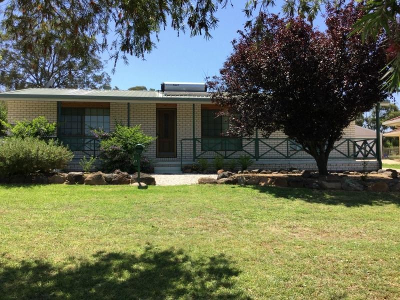 21 Lyons Crescent, Warwick QLD 4370