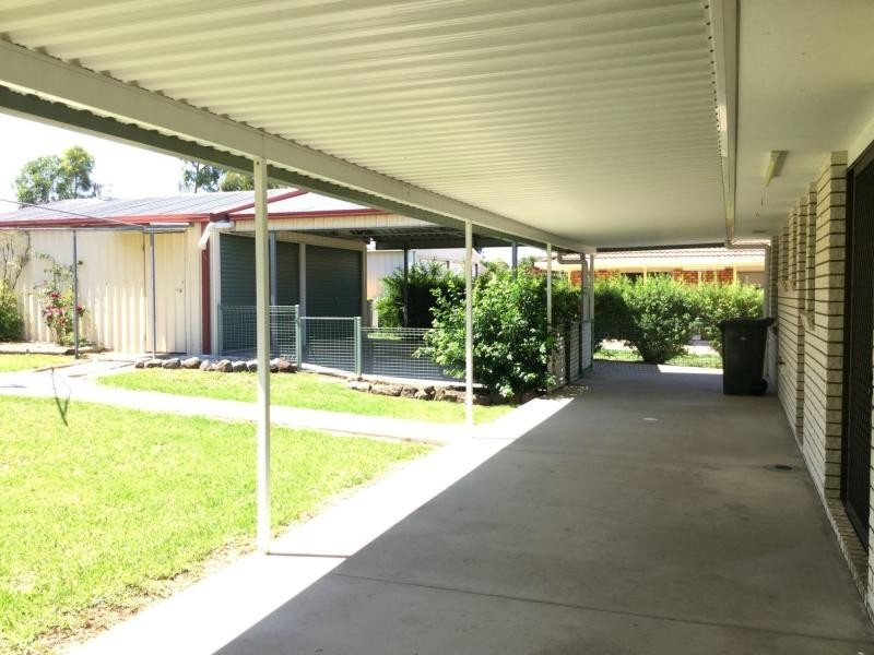 21 Lyons Crescent, Warwick QLD 4370