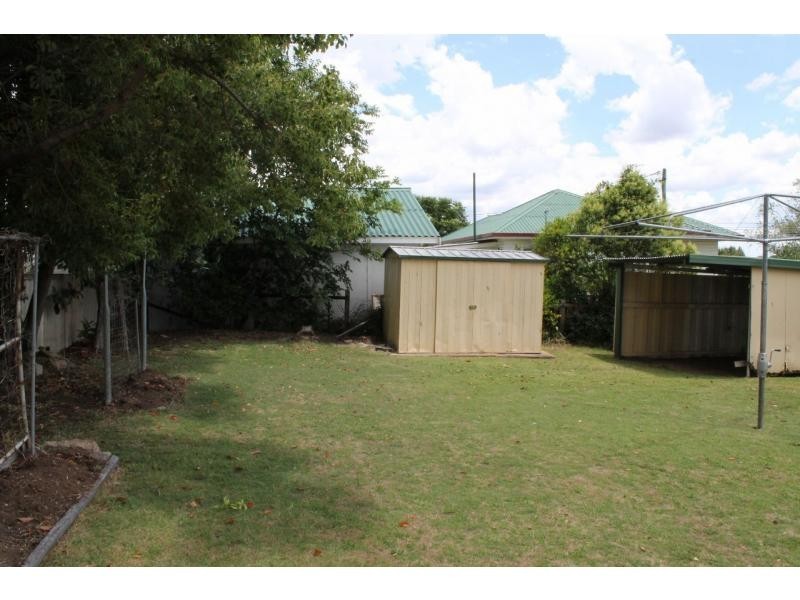 150 Wood Street, Warwick QLD 4370