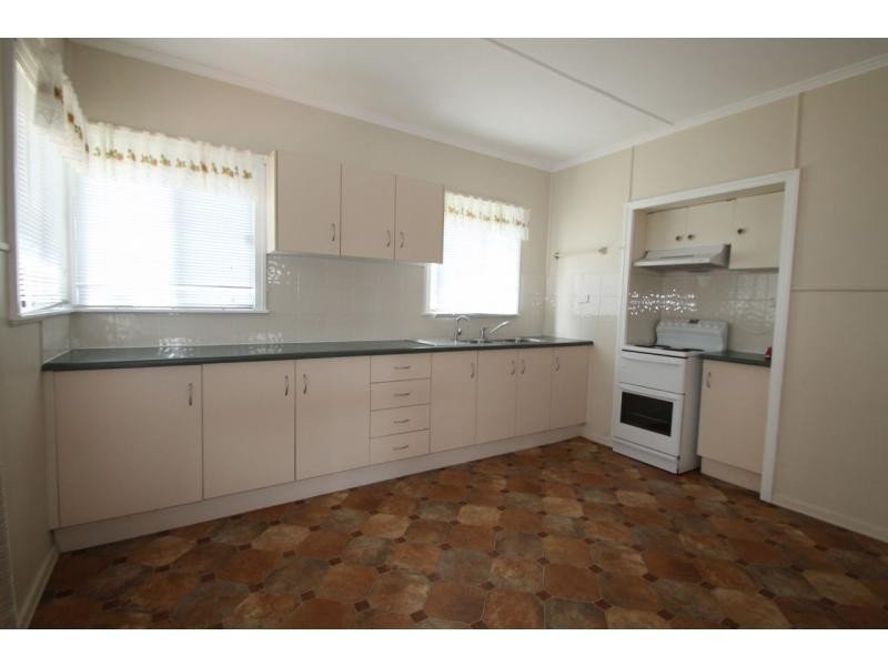 150 Wood Street, Warwick QLD 4370