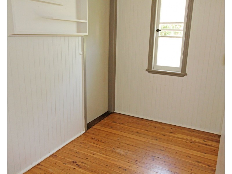 60 Locke Street, Warwick QLD 4370