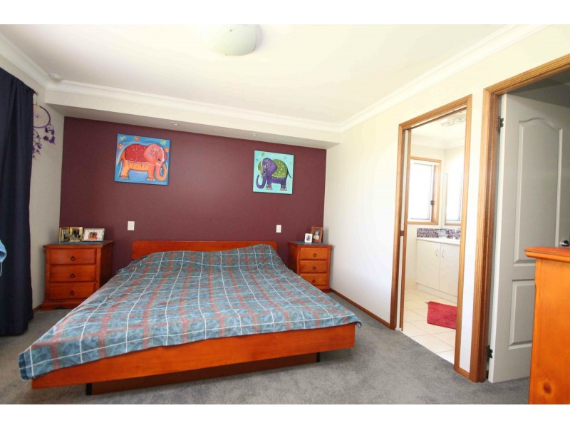 33 Iceberg Court, Warwick QLD 4370