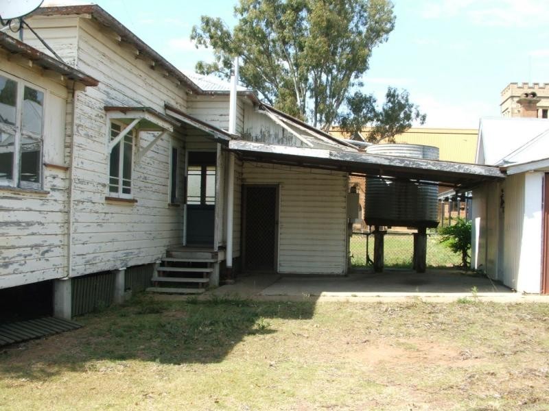 53 Albion Street, Warwick QLD 4370