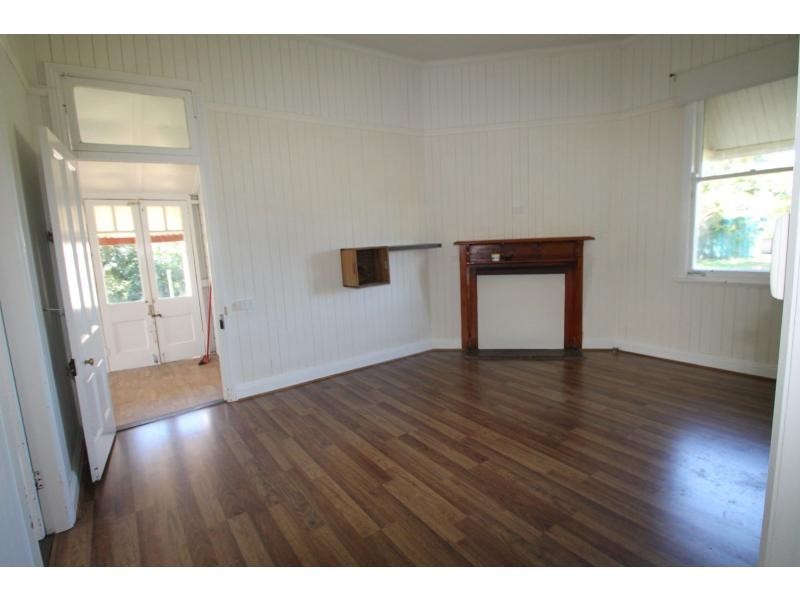 40 Lyons Street, Warwick QLD 4370