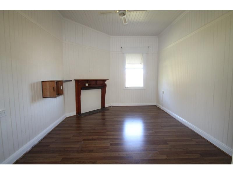 40 Lyons Street, Warwick QLD 4370