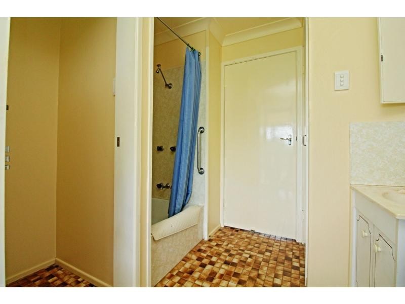 4 Bakon Street, Warwick QLD 4370