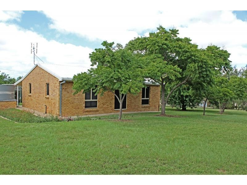 4 Bakon Street, Warwick QLD 4370