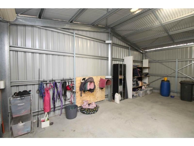52 Quigleys Road, Deuchar QLD 4362