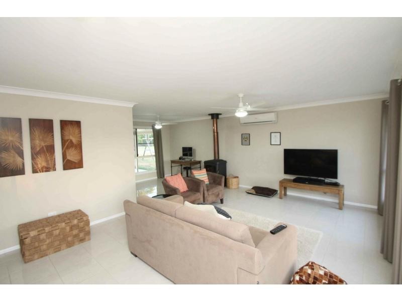 52 Quigleys Road, Deuchar QLD 4362