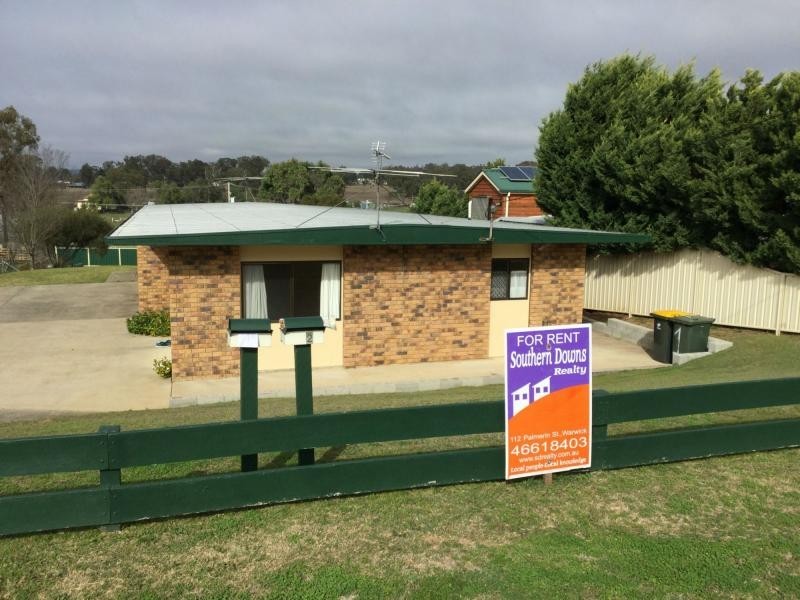 1/10 Aspinall Street, Warwick QLD 4370