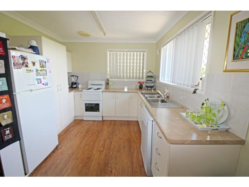 2/121 Locke Street, Warwick QLD 4370