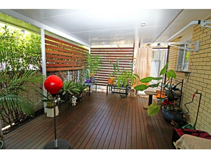 2/121 Locke Street, Warwick QLD 4370