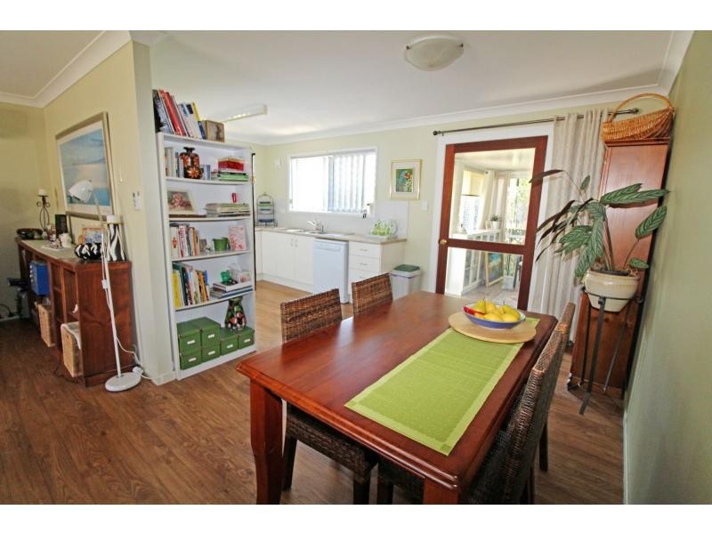 2/121 Locke Street, Warwick QLD 4370