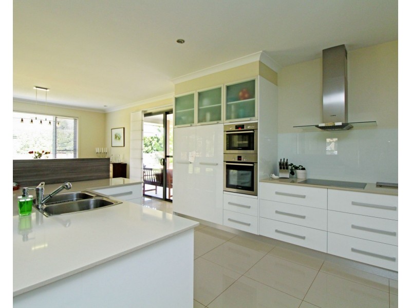 33 Lyons Crescent, Warwick QLD 4370