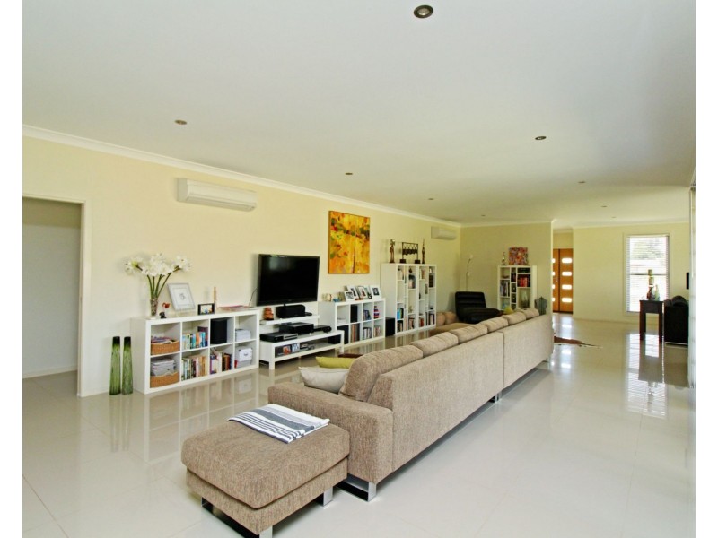 33 Lyons Crescent, Warwick QLD 4370