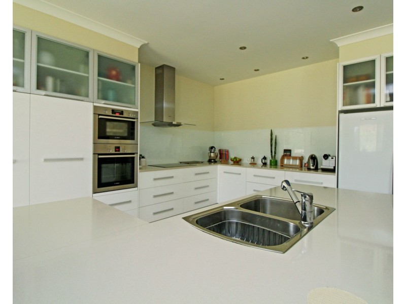 33 Lyons Crescent, Warwick QLD 4370