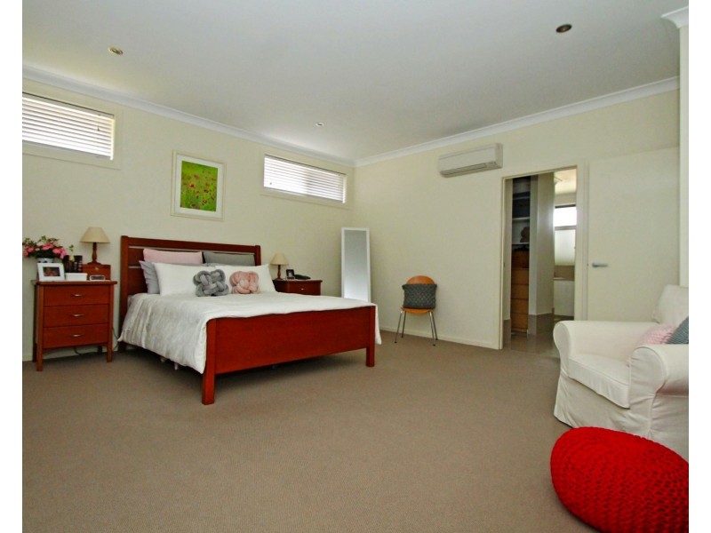 33 Lyons Crescent, Warwick QLD 4370