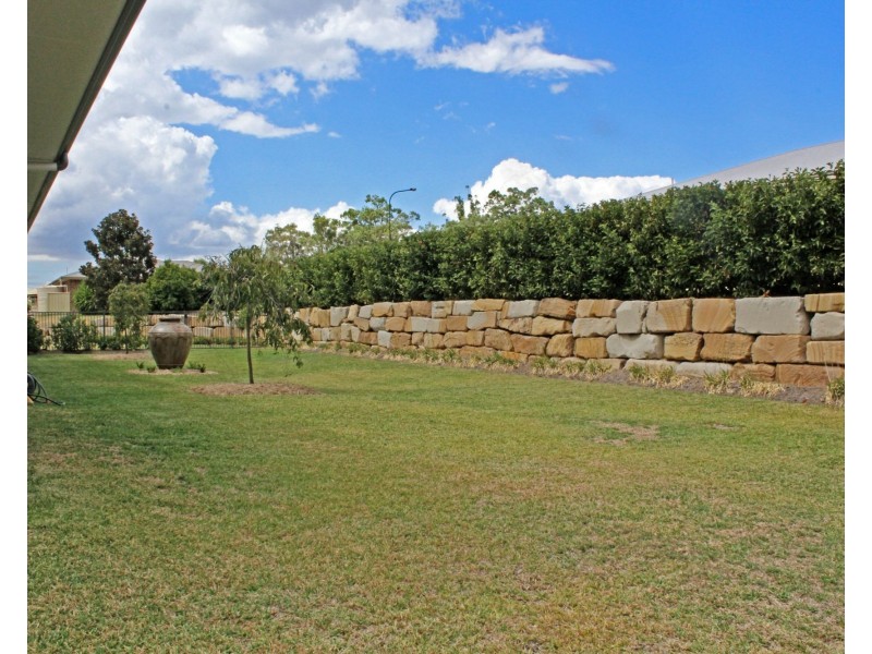 33 Lyons Crescent, Warwick QLD 4370