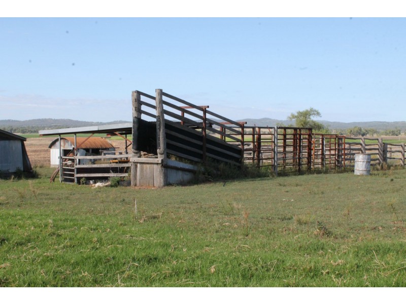 657 Upper Wheatvale  Rd St, Massie QLD 4370