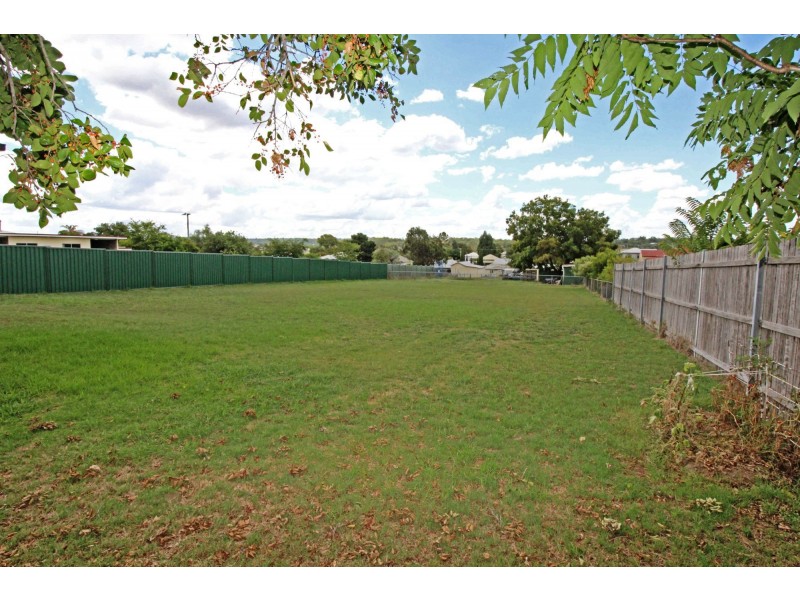 118 Percy Street, Warwick QLD 4370