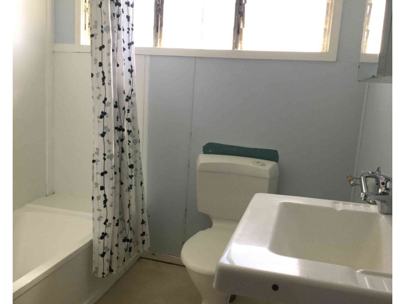 2 Evans Crescent, Warwick QLD 4370