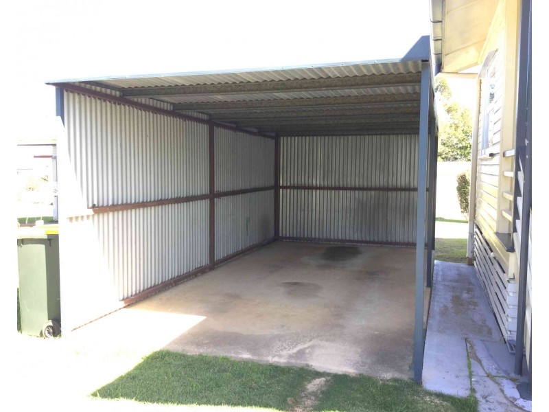 2 Evans Crescent, Warwick QLD 4370