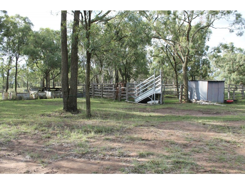 652 Upper Wheatvale  Rd St, Warwick QLD 4370
