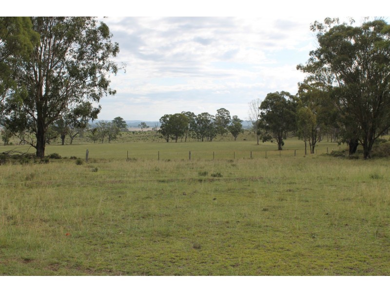 652 Upper Wheatvale  Rd St, Warwick QLD 4370