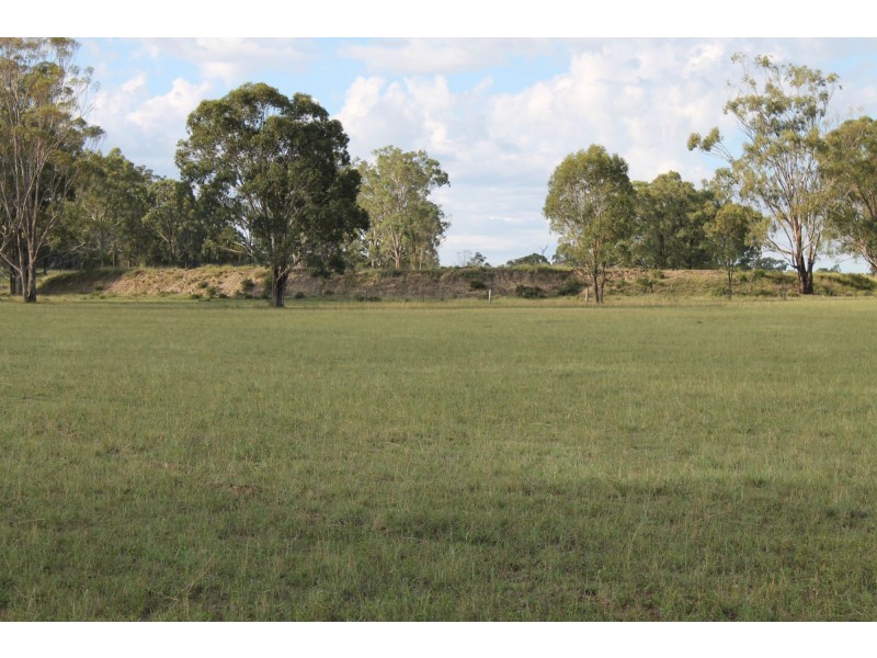 652 Upper Wheatvale  Rd St, Warwick QLD 4370