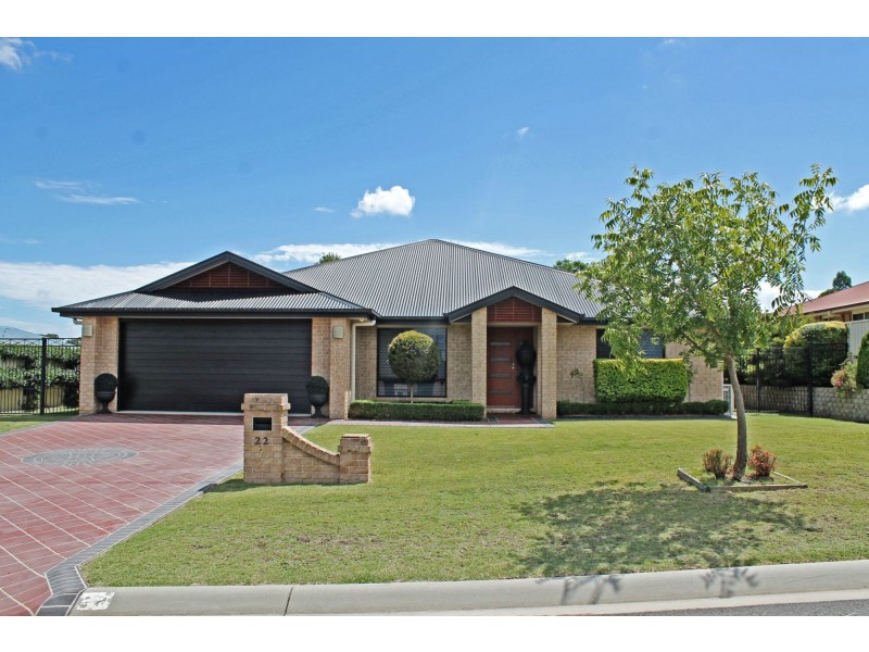 22 Lyons Crescent, Warwick QLD 4370