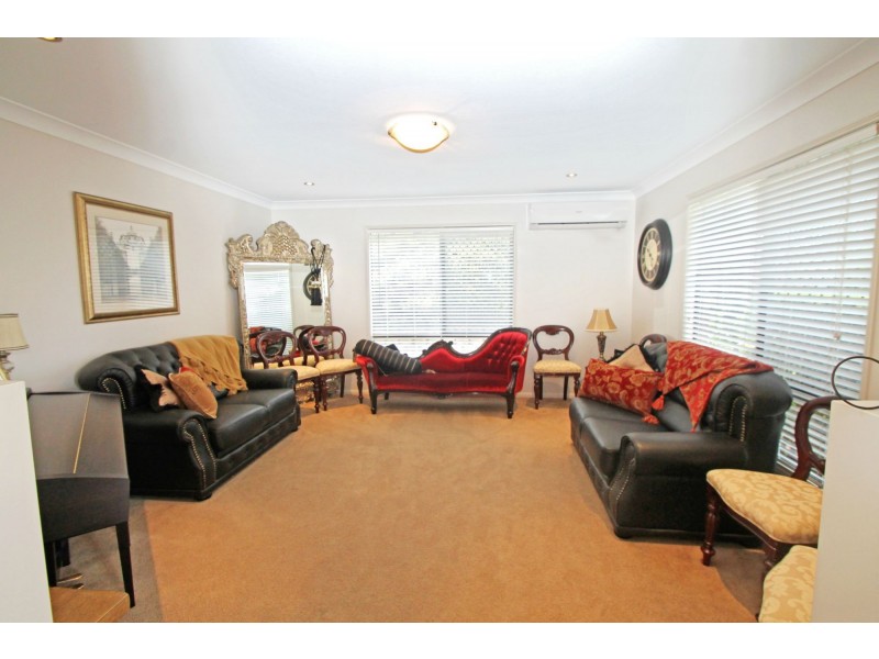 22 Lyons Crescent, Warwick QLD 4370