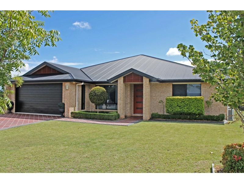 22 Lyons Crescent, Warwick QLD 4370