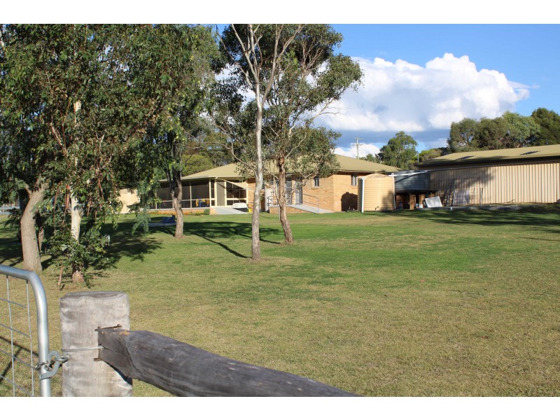 13 Robinson Road, Warwick QLD 4370
