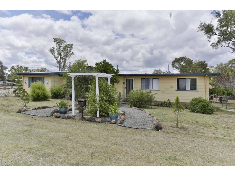 156 Warner Street, Rosenthal Heights QLD 4370