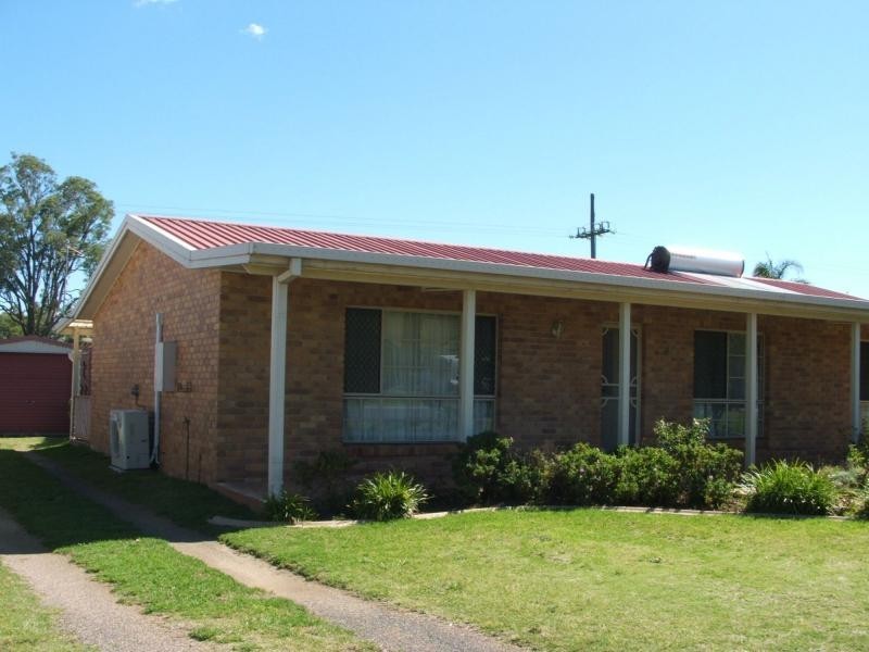 4 Flynn Drive, Warwick QLD 4370