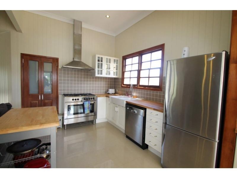 14 Hodgson Street, Maryvale QLD 4370