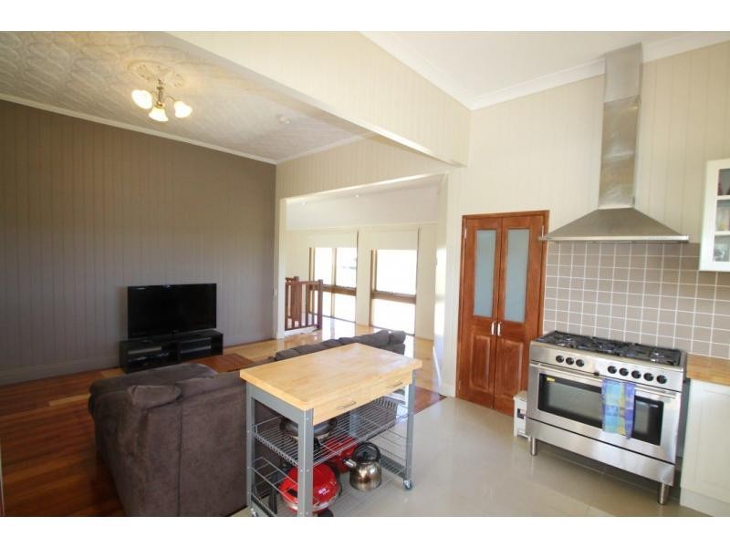 14 Hodgson Street, Maryvale QLD 4370