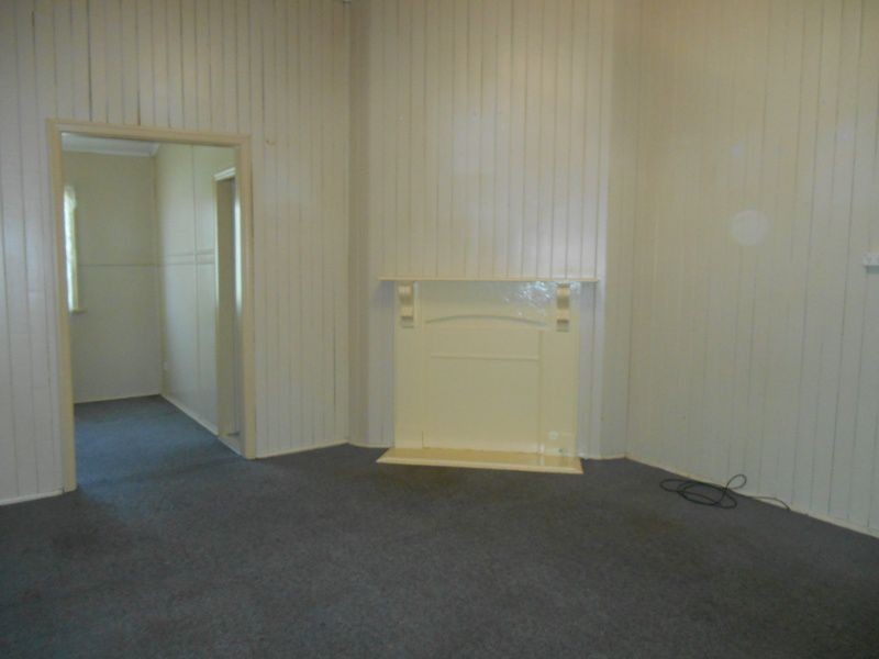 Unit 1/77 Guy Street, Warwick QLD 4370