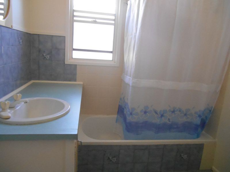 Unit 1/77 Guy Street, Warwick QLD 4370