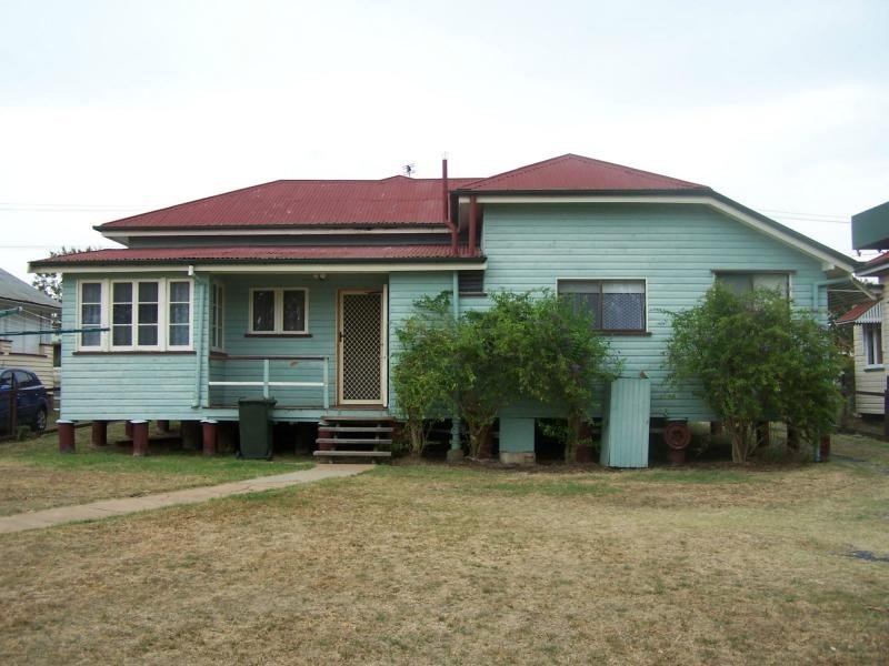 102 Percy St, Warwick QLD 4370