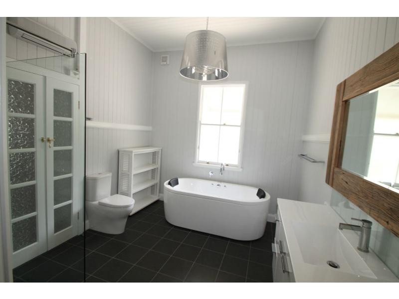 15 Thornton Street, Warwick QLD 4370