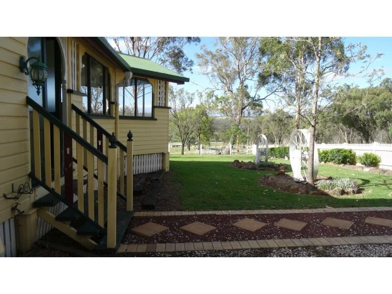 15 Thornton Street, Warwick QLD 4370