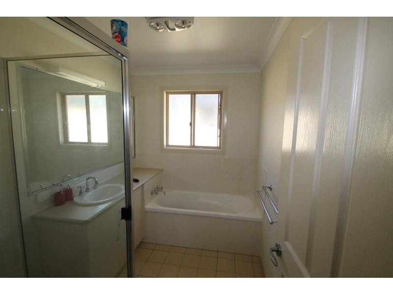 8 Hakea Court, Warwick QLD 4370