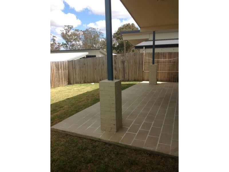 8 Augusta Close, Warwick QLD 4370